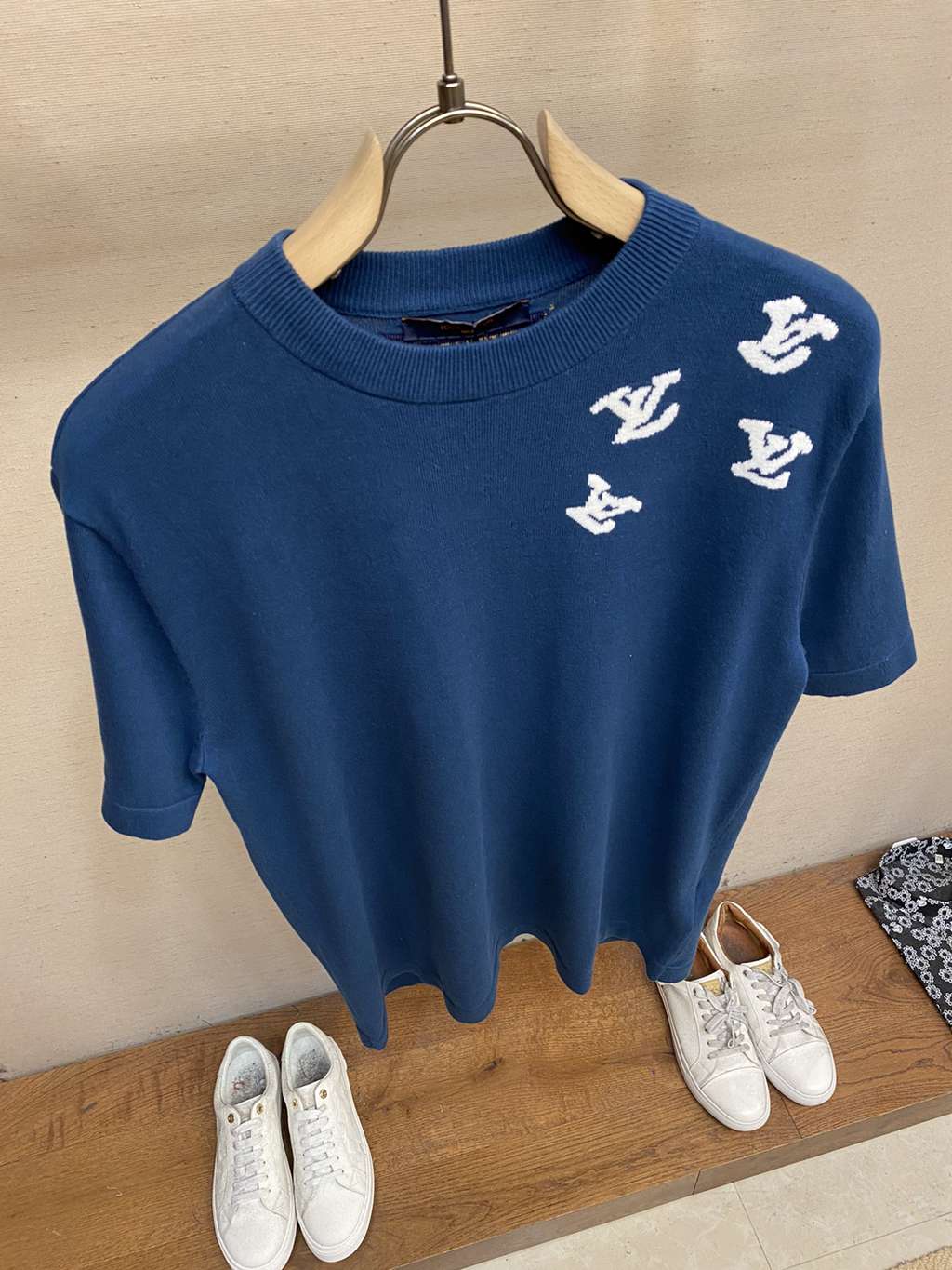 LV T-shirt